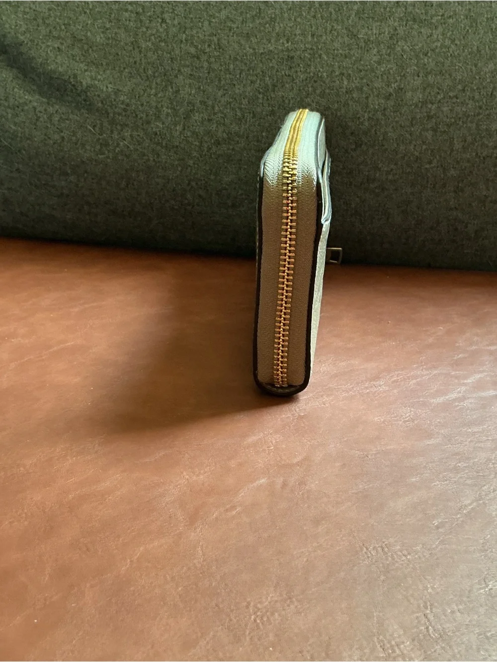 Coach Signature Embossed Leather Accordion Zip Wallet Taupe Gold EUC
